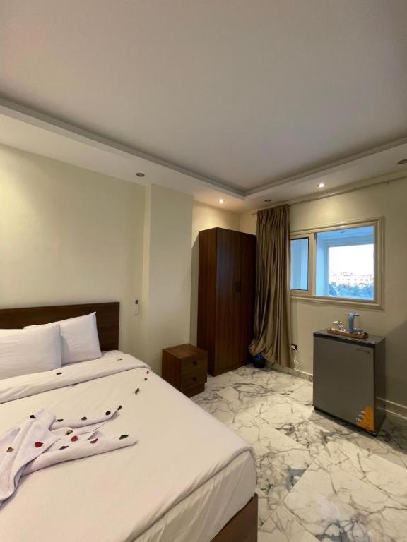 Unique Pyramids Boutique Inn Kafrat al Jabal ภายนอก รูปภาพ